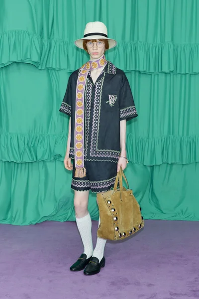 Look 37